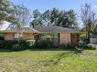 8905 Bace Dr, Houston, TX 77055