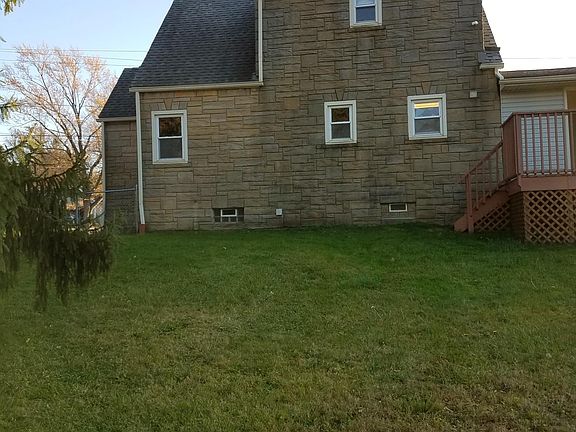 5th image of 802 E Liberty St