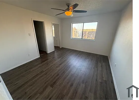 2320 Montclair Cir — Photo 20