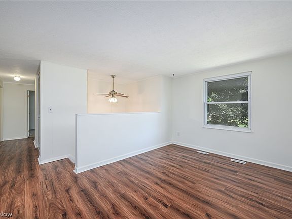 5th image of 1262 Carol Dr