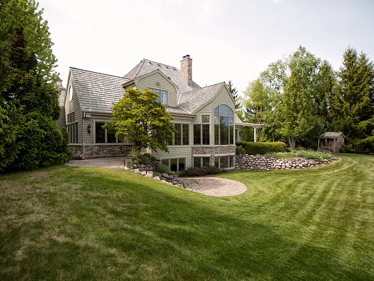 11560 N Canterbury Dr — Photo 45
