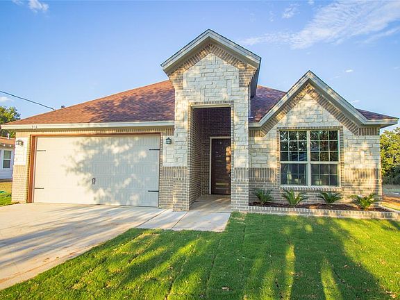 3rd image of 321 Billingslea Dr