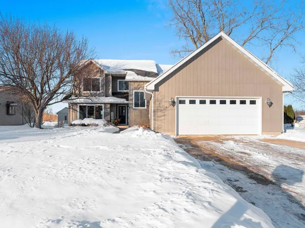 314 Lakeview Ave, Hortonville, WI 54944