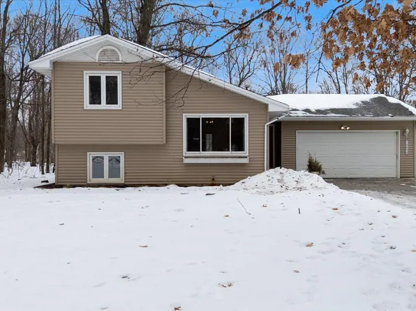 16850 Terrace Rd NE, Ham Lake, MN 55304