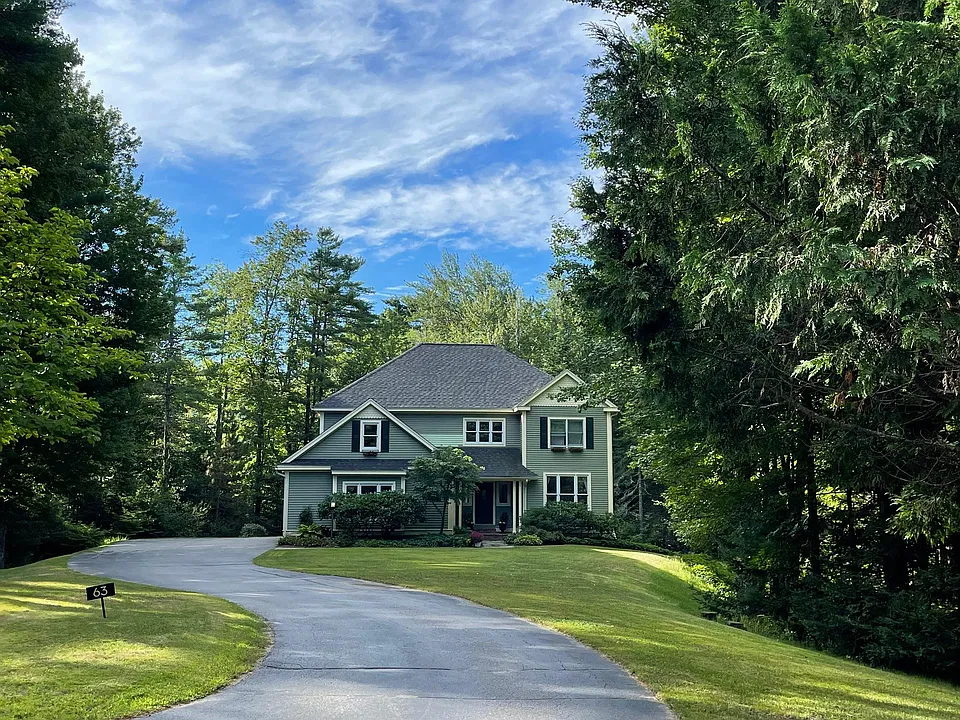 63 Cedar Ridge Dr