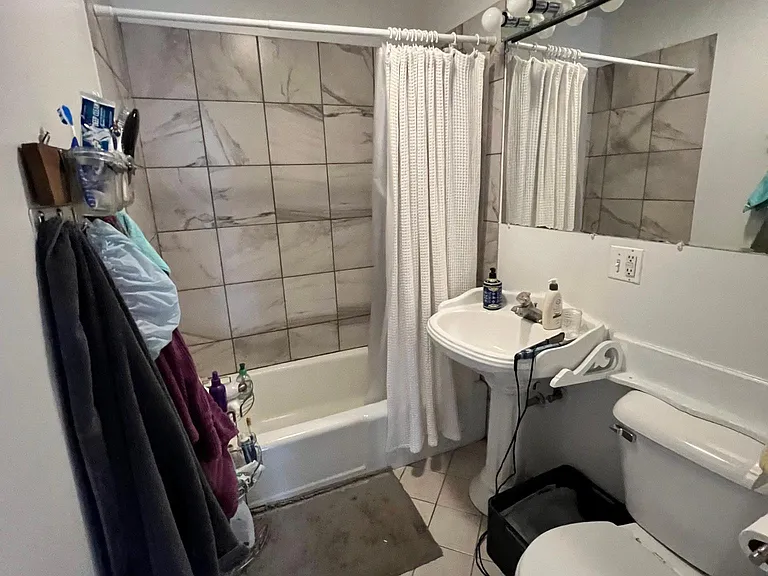 700 W Schubert Ave #2-F — Photo 20