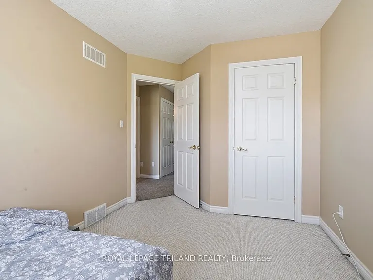 600 Hyde Park Rd #127 — Photo 30