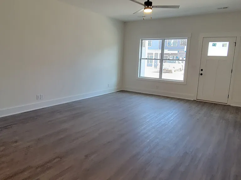 312 S Ridge Trl — Photo 5