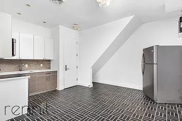 Rented by Rennit Inc.