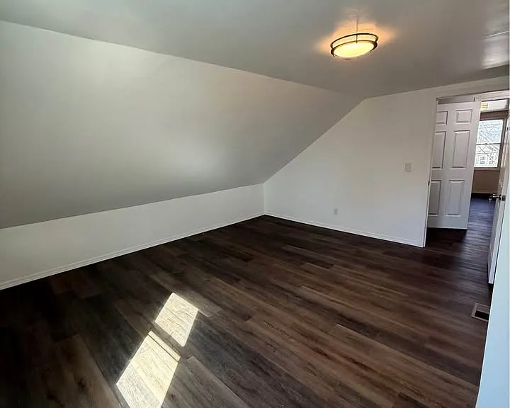 222 Howard Ave #2 — Photo 18