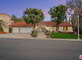 10942 Fullbright Ave, Chatsworth, CA 91311