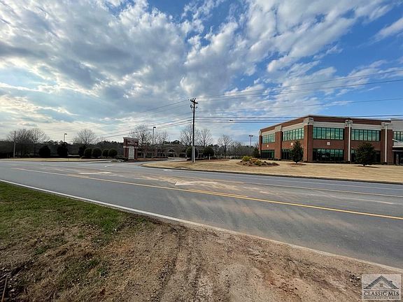 4th image of 2451 Daniels Bridge Rd