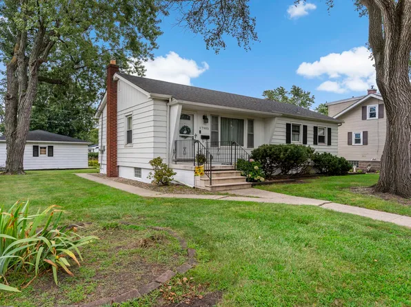 17905 Ridgewood Ave, Lansing, IL 60438