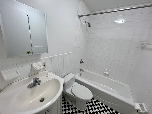 Rented by Compass | media 7