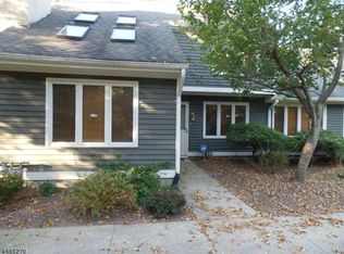 85 Village Dr, Basking Ridge, NJ 07920