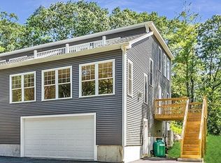 109 Belcher St #B, Essex, MA 01929