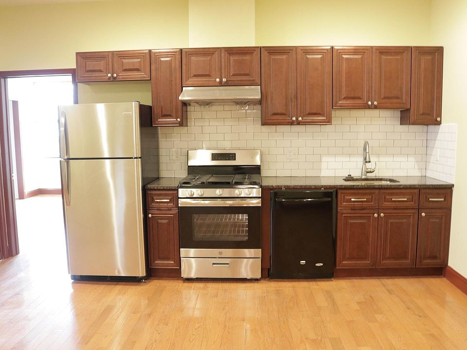 Open kitchen