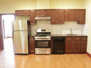 334 N 13th St #4A, Philadelphia, PA 19107