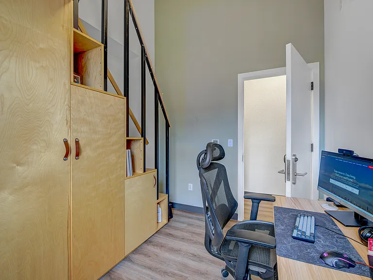 186 N 6th St #401 — Photo 11
