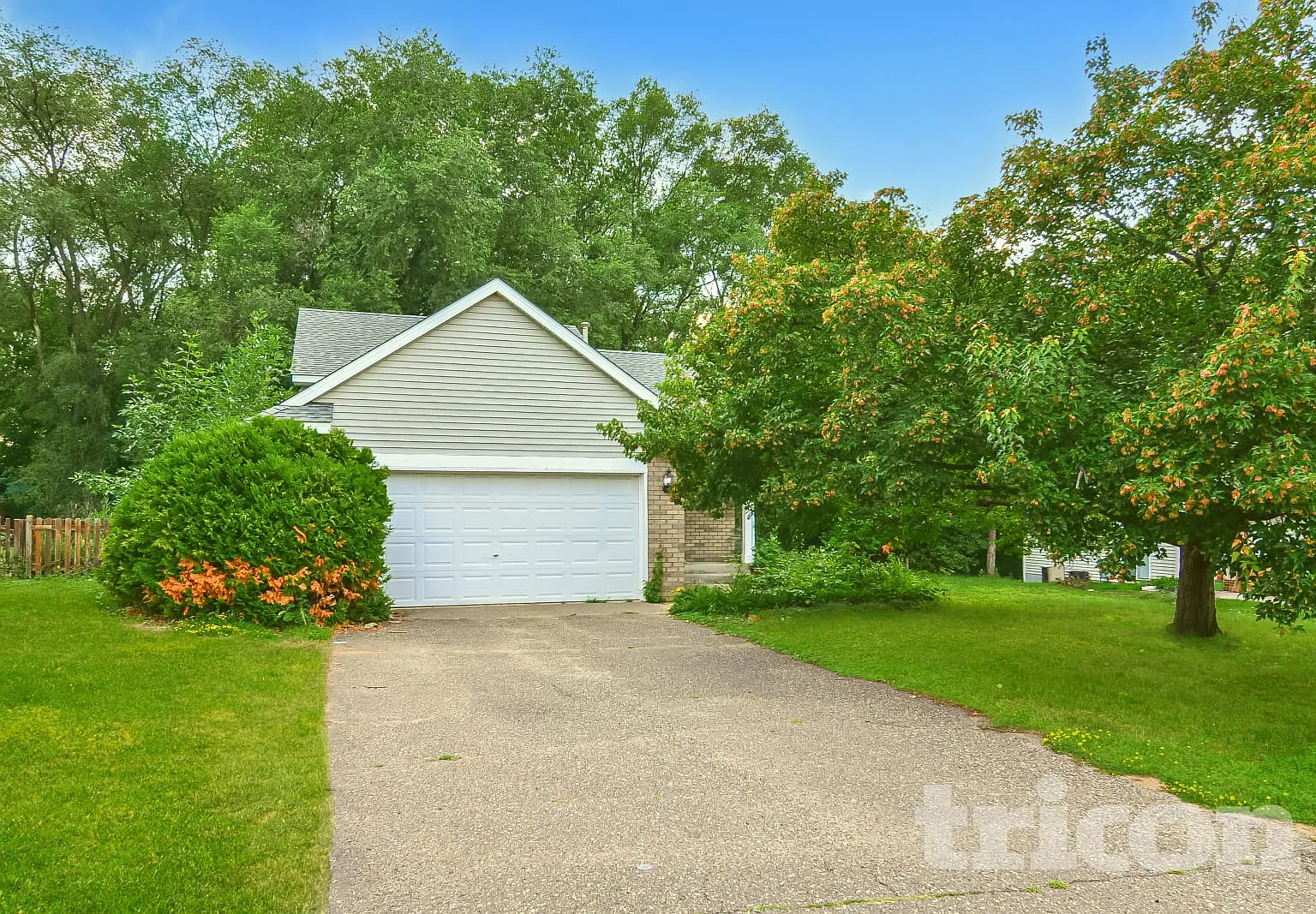 357 Parkview Lane S Maplewood MN — Photo 1