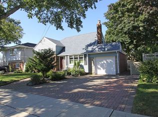 2420 Bayview Ave, Wantagh, NY 11793