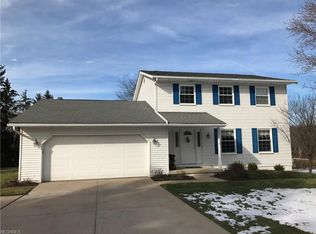 605 Ledge Rd, Hinckley, OH 44233