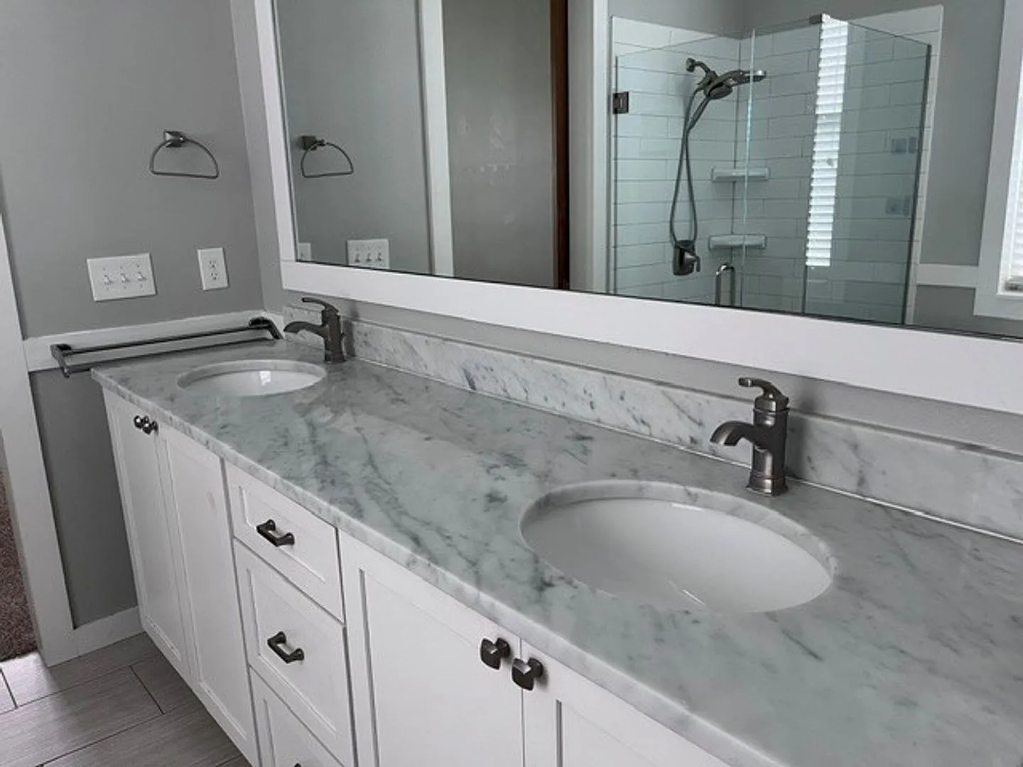 Application Pending Do Not Apply! Beautiful 3 Bedroom/2 Bathroom Home In The Ucf Area — Photo 2