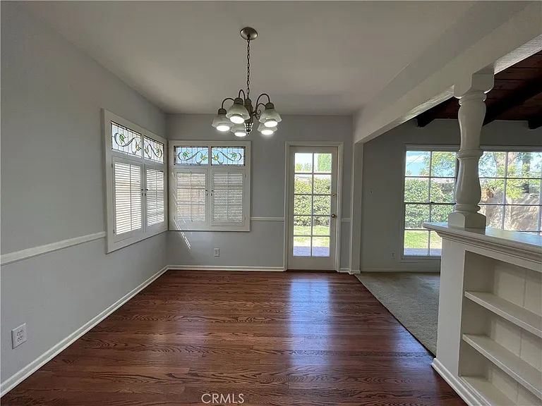 22607 Collins St — Photo 4