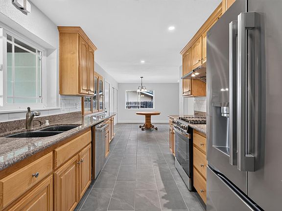 2nd image of 1164 Derick Way