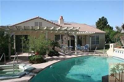 Private Pool & JQ