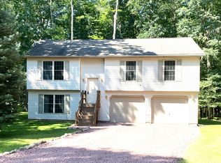 109 Clear Spring Cir, Drums, PA 18222