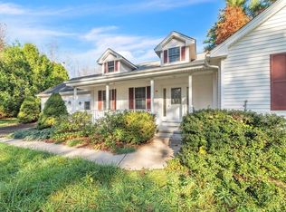 24 West St, Belchertown, MA 01007