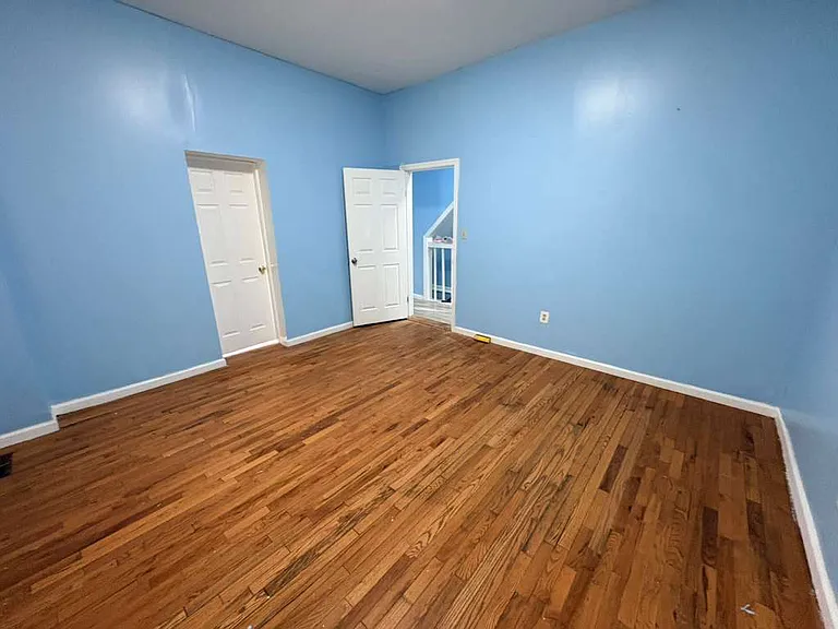 192-194 Littleton Ave #1 — Photo 7