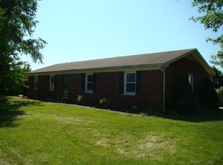 202 Center St, Lawrenceburg, KY 40342