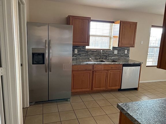4th image of 3709 Frigate Dr