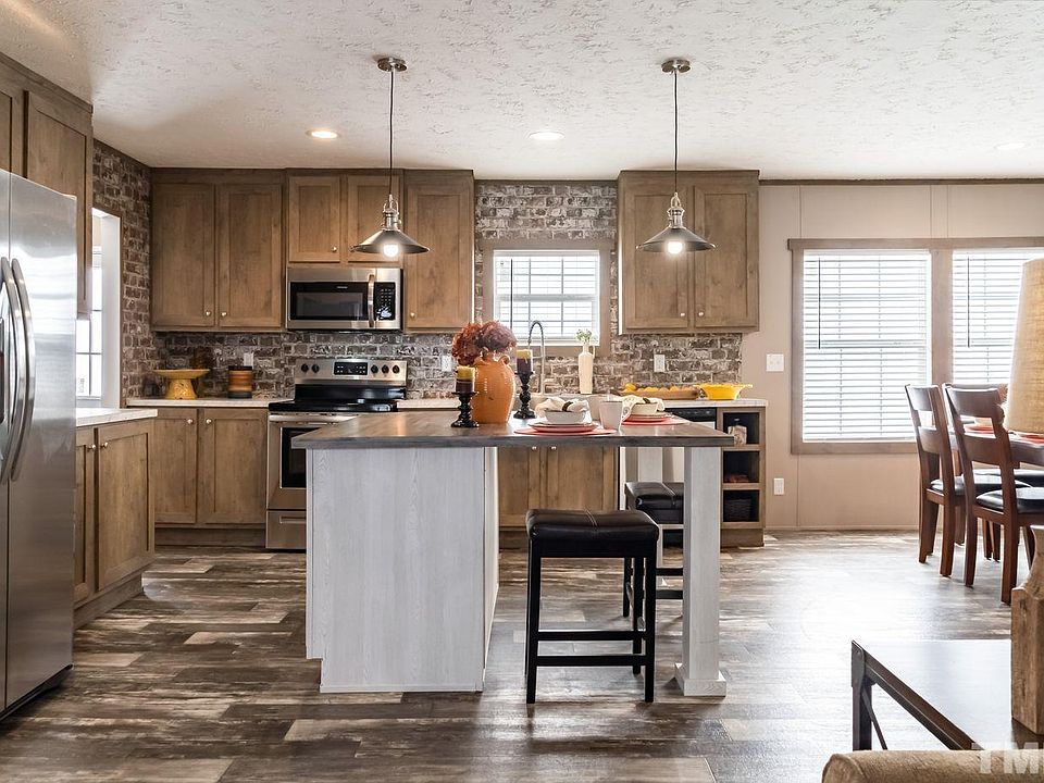 2nd image of 448 Tristen Ln