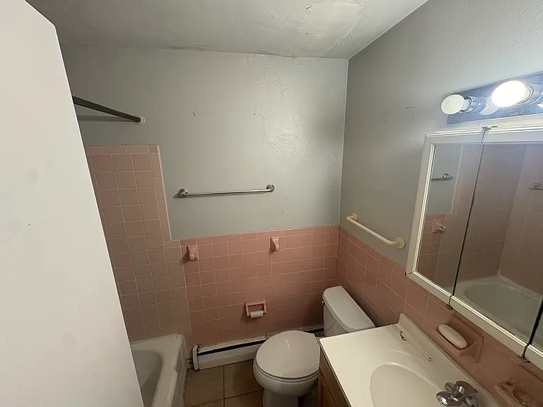 1-19 Pennridge Ct #4 — Photo 1