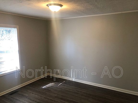 4th image of 451 Thomas Dorsey Dr