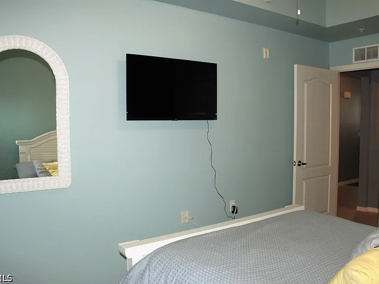 16625 Lake Circle Dr #523 — Photo 12
