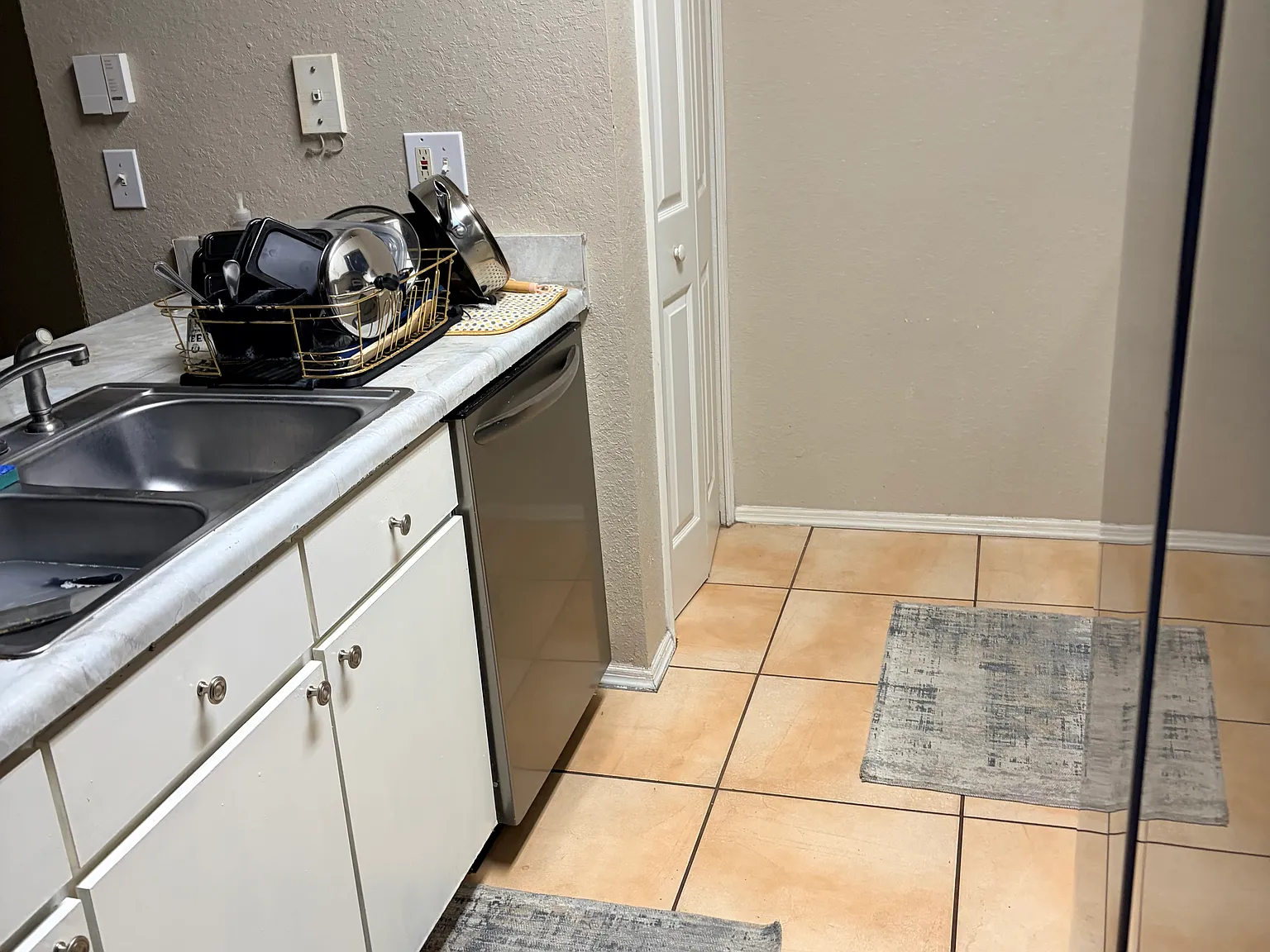 2 bed, 1270 sqft, $1,750 — Photo 4