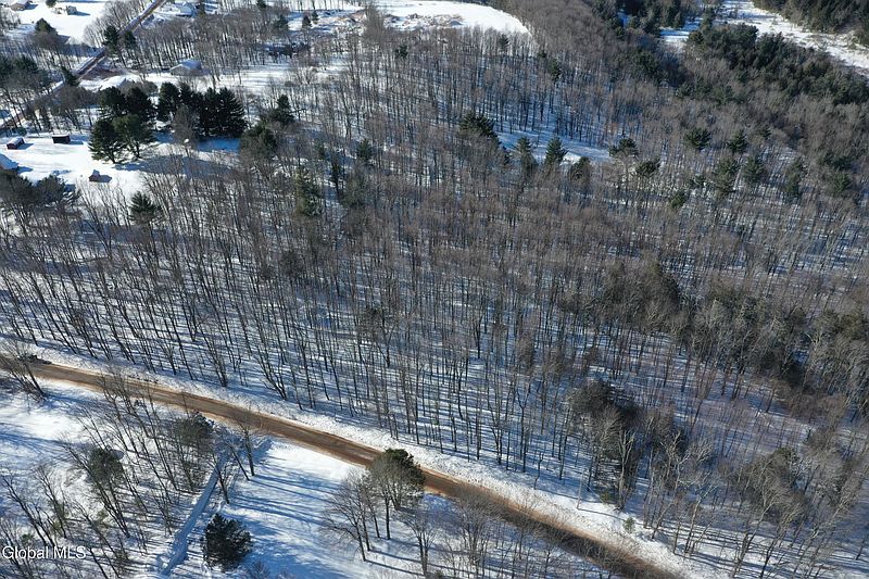 4th image of L37.1 Steiglitz Road
