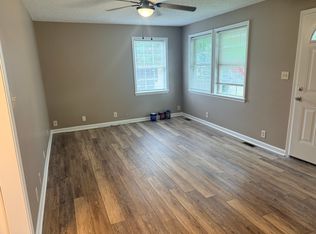 1499 Glyn Cir, Johnson City, TN 37604