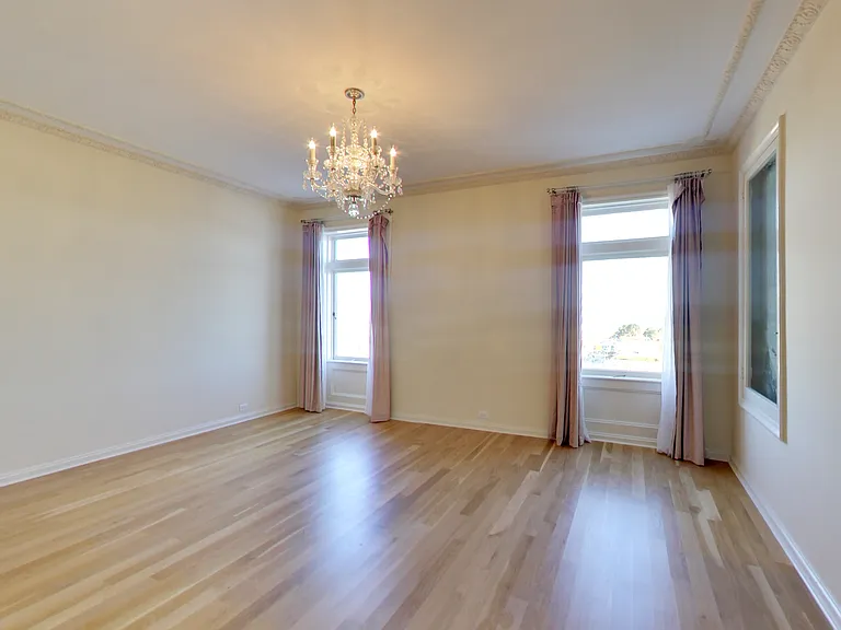 2090 Green Street (003r) — Photo 21
