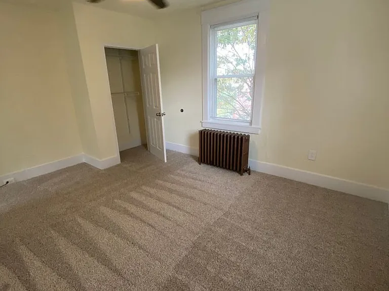 410 Parkwood Rd — Photo 12