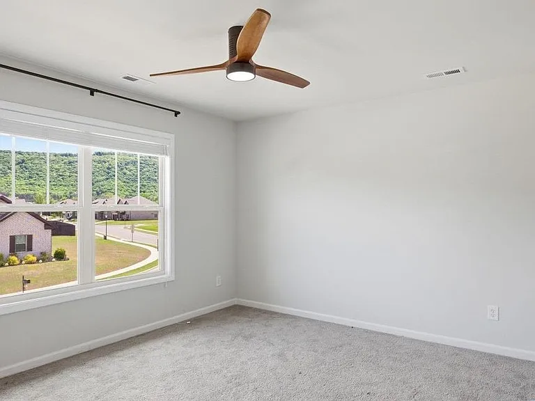 218 Jubilee Cir — Photo 8