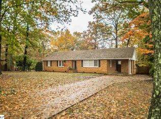 8 Hummingbird Cir, Greenville, SC 29615