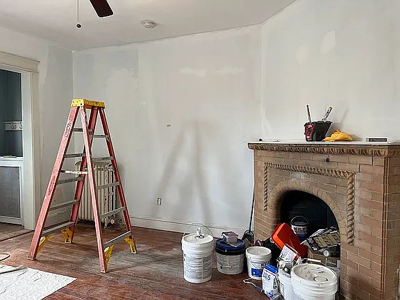 5th image of 516 Broadway St #1A