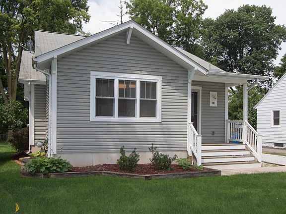 2nd image of 801 Campbell Ave