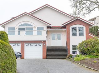 4268 Westervelt Pl, Saanich, BC V8X 4W5