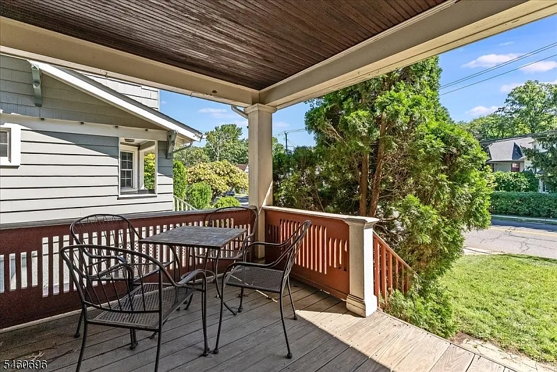 4 bed, 2.5 bath, $4,900 — Photo 3